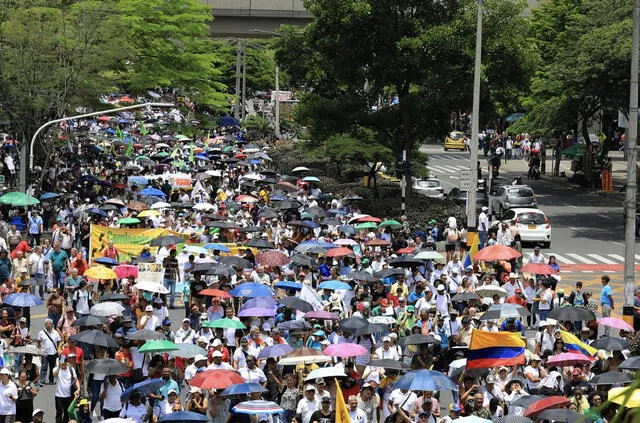 Acusaciones de la oposición indican que el fondo de pensiones estatal, Colpensiones, intentó movilizar a los adultos mayores para las marchas del 19 de septiembre bajo falsos pretextos. Foto: AFP.   