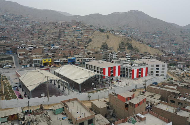 Vista panorámica de la Escuela Bicentenario Gustavo Mohme Llona. Foto: Minedu   