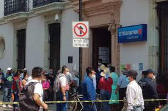 Bancos de México no cierran el cinco de mayo. Foto: Milenio