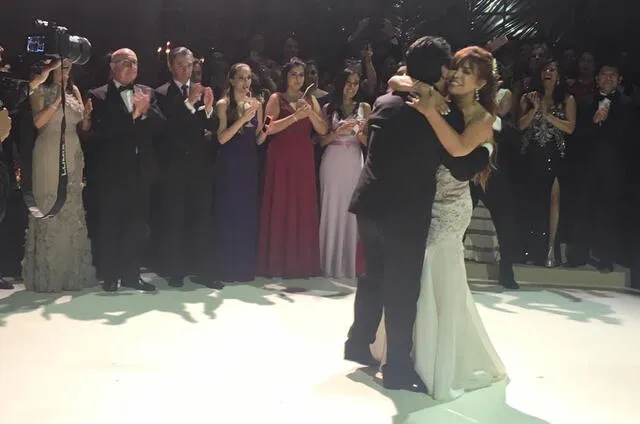 9.12.2016 | Beto Ortiz filtró imágenes de la boda de Magaly Medina y Alfredo Zambrano. Foto: Beto Ortiz/Facebook