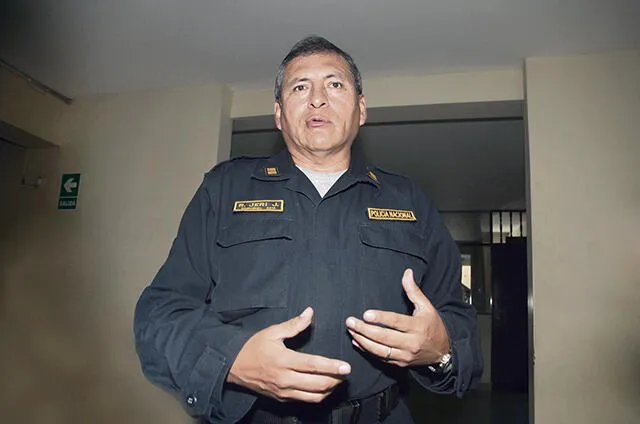 Policía “rebelde” se entrega a Comando para afrontar procesos 