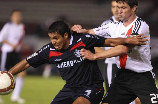 Arzuaga jugó la Libertadores 2009 con la San Martín. Foto: GLR   
