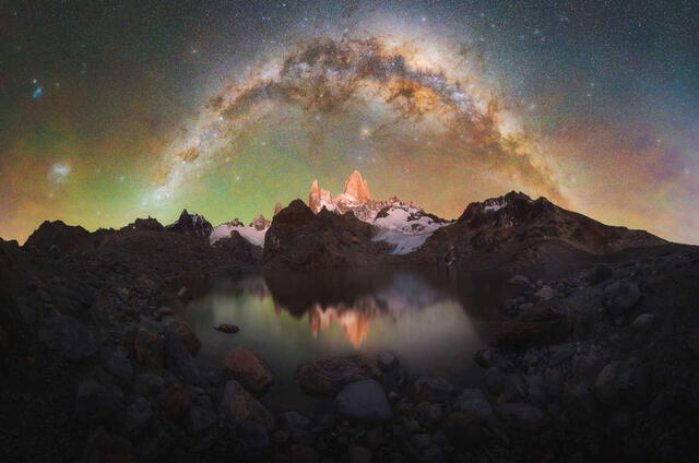  Imagen de la Vía Láctea capturada desde la laguna de los Tres, en la zona de Patagonia en Argentina. Foto: Francesco Dall'Olmo   