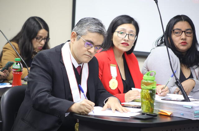 Deputy prosecutor Paulina Roque participated in the hearing.   