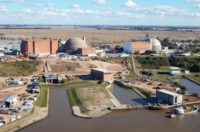 La Central Nuclear de Kashiwazaki-Kariwa supera ocho veces a la de mayor tamaño en América Latina: Central Nuclear Atucha. Foto: Todo Provincial.   