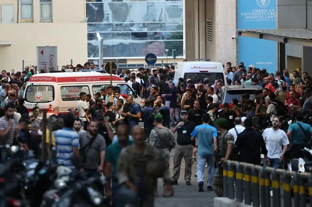 Según fuentes de seguridad citadas por Reuters, estos aparatos eran utilizados por Hezbollah. Foto: AFP.   