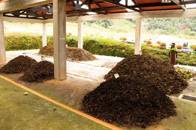 Oxapampa: residuos orgánicos se convierten en compost. Foto: Municipalidad de Oxapampa