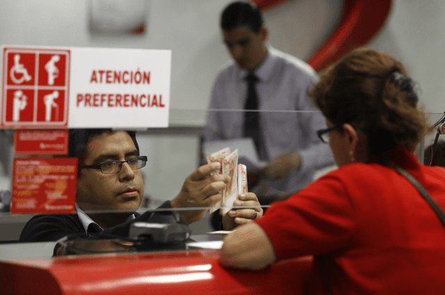 Conoce las modalidades de atención en el Banco de la Nación. Foto: Andina