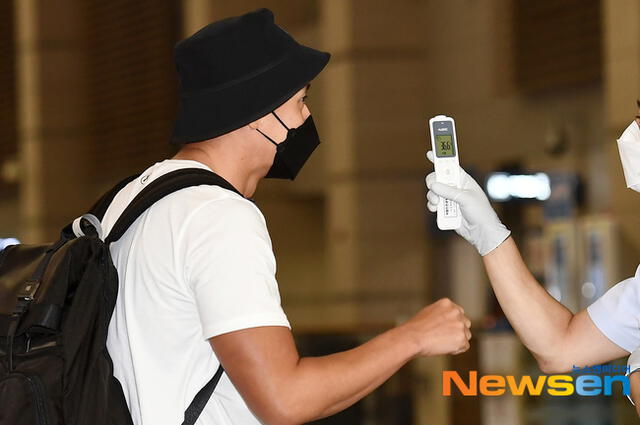 Hyun Bin en el aeropuerto de Incheon. 13 de julio. Foto: News 1