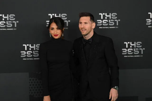  Antonela Roccuzzo acompañó a Messi a la gala de The Best. Foto: AFP   