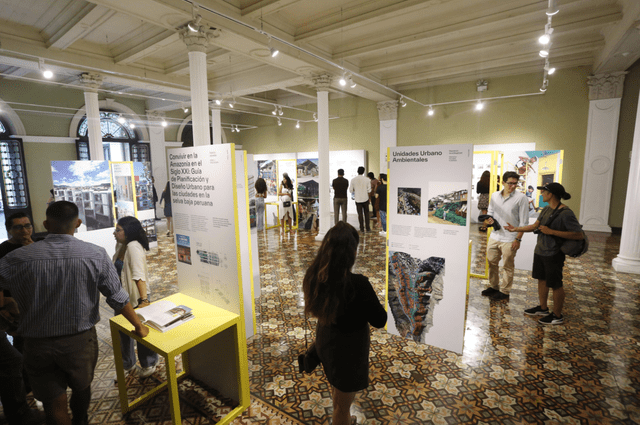  <br>Hasta el 7 de mayo se puede visitar la exposición Habitar al Margen en la Casa O'Higgins. Foto: Jhon Reyes<br><br>    