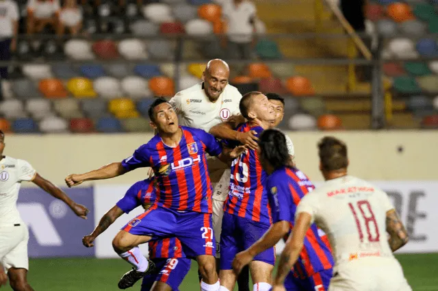 Guillermo Rodríguez marcó un autogol en el empate 1-1 de Universitario con Alianza Universidad en el Monumental. Foto: Archivo GLR   