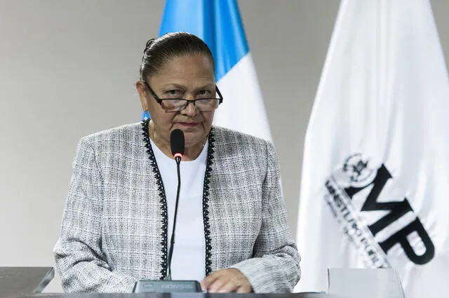 Consuelo Porras se niega a renunciar a la Fiscalía y advierte con tomar medidas contra manifestantes. Foto: Alejandro Balan   