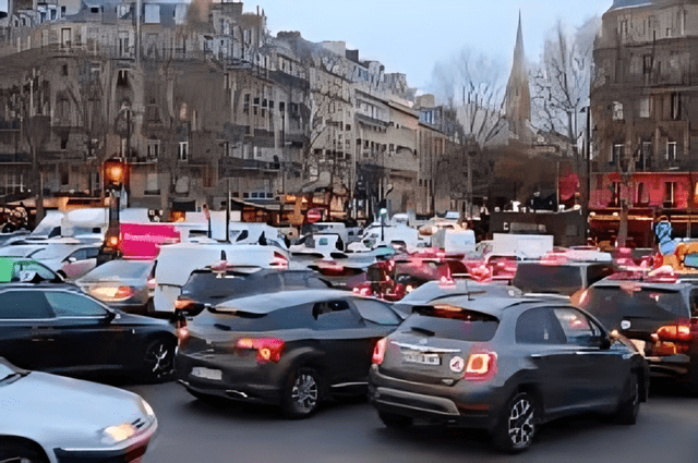París es una de las ciudades del mundo que están aprovechando este momento para replantearse sus políticas de movilidad. Foto: Vecteezy   