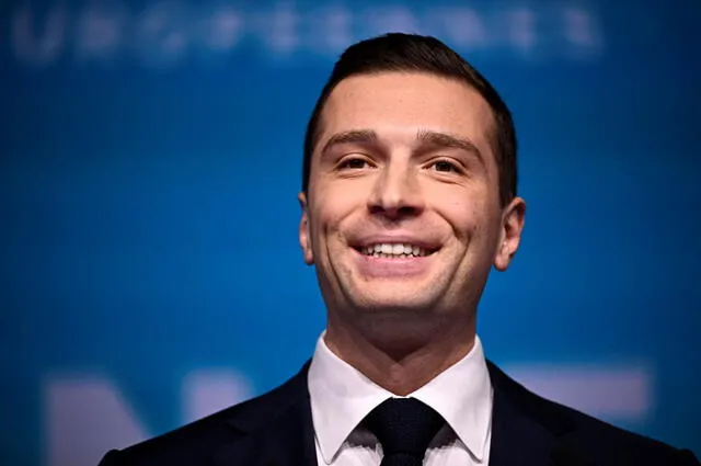A los 23 años, fue elegido como el eurodiputado más joven de Francia, representando al RN en el Parlamento Europeo. Foto: AFP.    