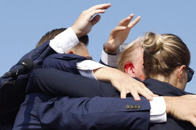 La oreja derecha de Trump parece haber sido la parte más afectada del exmandatario. Foto: AFP.   