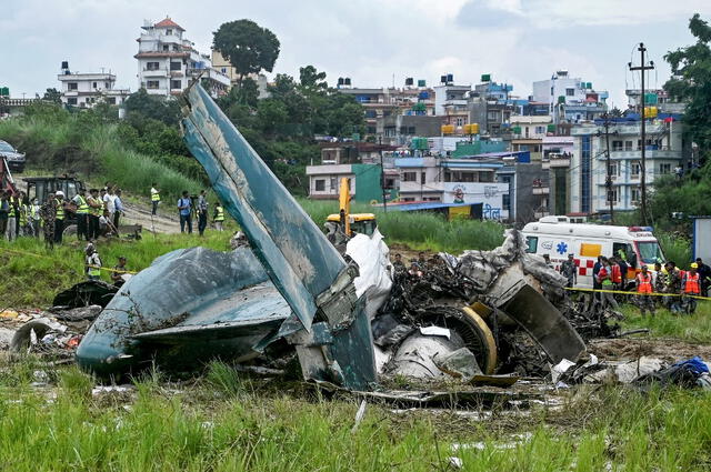 Solo en enero de 2023, un avión de Yeti Airlines se estrelló al intentar aterrizar en Pokhara. Foto: AFP.   