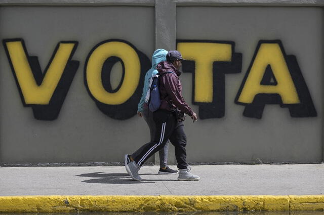 La participación en las elecciones en el extranjero es un tema de gran importancia para los venezolanos que residen fuera del país. Foto: AFP.   