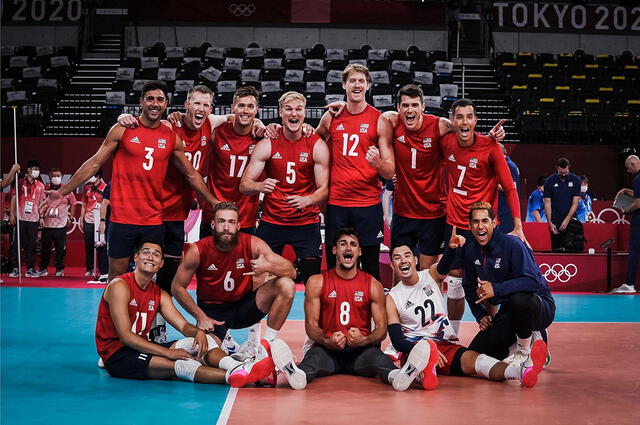 El team USA va en busca de su segunda victoria y clasificar a la siguiente ronda del vóley masculino de París 2024. Foto: USA volleyball.    