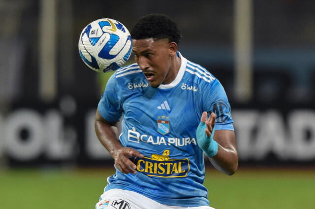  Jesús Castillo jugó del 2020 al 2023 en Sporting Cristal antes de llegar a Gil Vicente de Portugal. Foto: AFP   