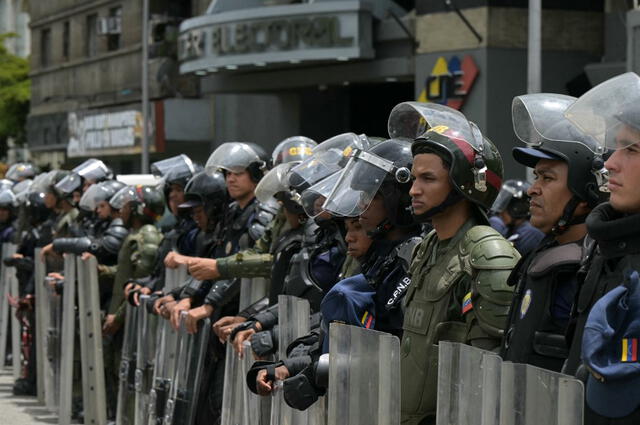 Se reveló que existieron numerosas restricciones que impedían a figuras políticas postularse para cargos públicos. Foto: AFP.   