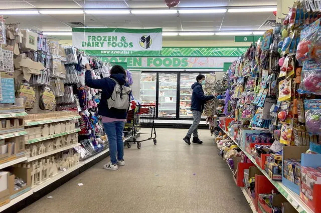 Dollar Tree conquista los corazones de los estadounidenses con sus bajos precios. Foto: CNN.    