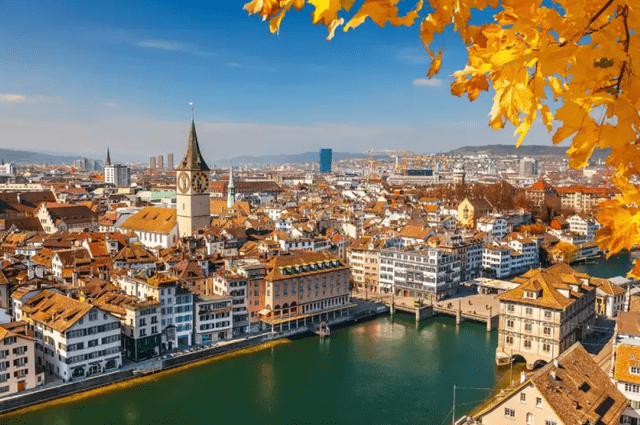 Suiza goza de una larga tradición de estabilidad política y una economía sólida, lo que genera confianza tanto a nivel nacional como internacional. Foto: AlpExcursion.com   