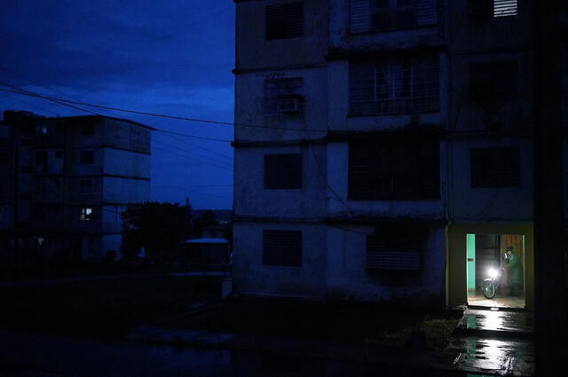 La crisis energética, que ha derivado en apagones masivos. Foto: AFP.   