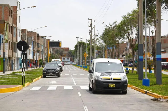 Los camiones de carga no pueden pasar por la avenida Morales Duárez debido a trabajos de remodelación