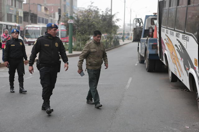 Chofer del bus al que se le vaciaron los frenos. Foto: Marco Cotrina   