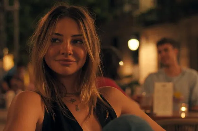  Madelyn Cline como Heather Mulgrew. Foto: captura   