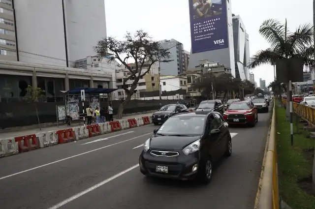  Además de Javier Prado, la ATU señala que diversos vehículos informales transitan Universitaria, Túpac Amaru y Próceres. Foto: Difusión.   