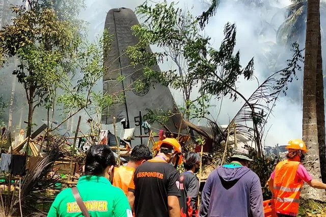Filipinas: avión militar se estrella y deja al menos 29 muertos