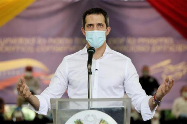 Juan Guaidó ratificó este lunes que no concurrir en los comicios se traduce en una "no cooperación con la dictadura". Foto: EFE