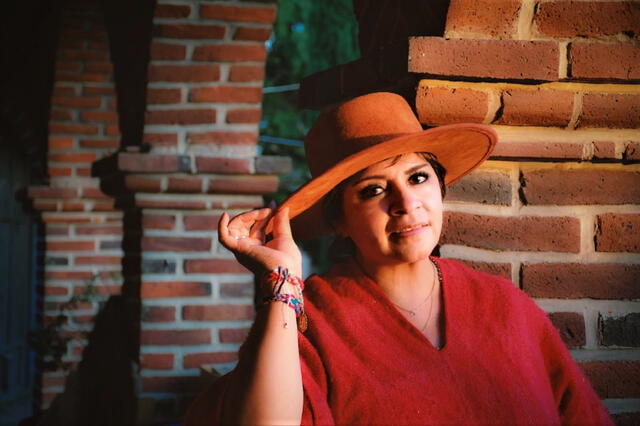 Carmen Gutiérrez, interprete de música popular.