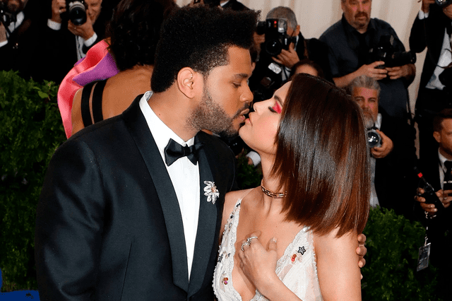 Selena Gomez y The Weeknd fueron novios en el 2017.