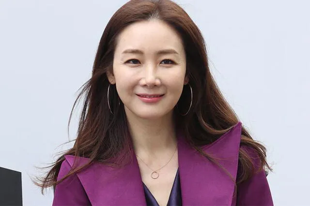 La actriz coreana Choi Ji Woo espera a su primer hijo.