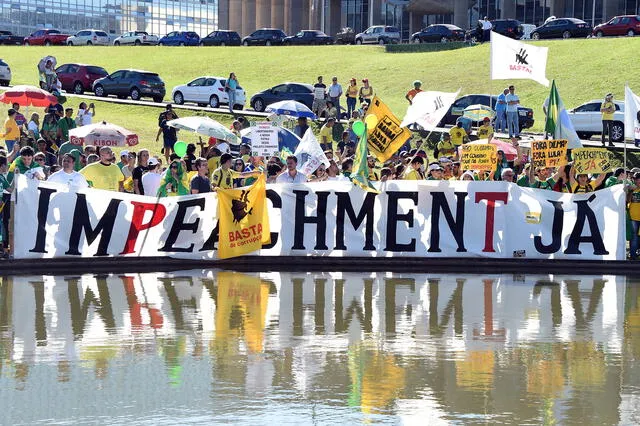 Manifestantes a favor del impeachment a Dilma Rousseff. Foto: AFP