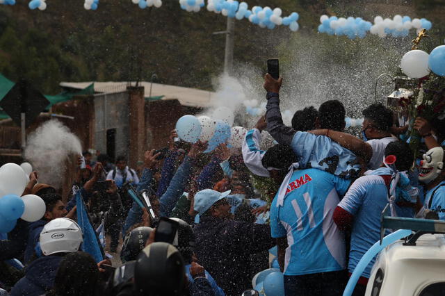 Tarma celebra el regreso a primera. Foto: Copa Perú