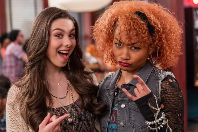 Tati Gabrielle como Hacksaw en The thundermans de Nickelodeon.