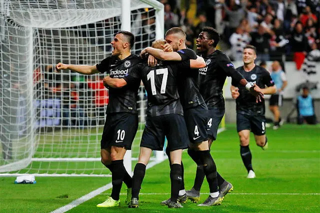 Frankfurt igualó 1-1 con Chelsea por semis de la Europa League [RESUMEN]