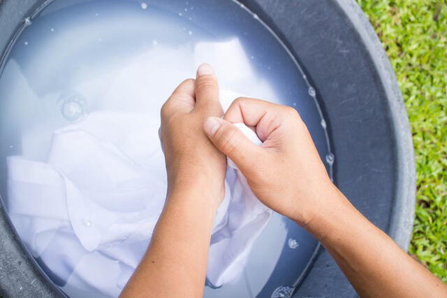 Cómo lavar la ropa blanca percudida para que queden impecables?: los  mejores trucos caseros EVAT | Respuestas | La República