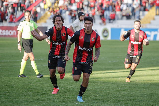 Luis Iberico anotó el único gol del encuentro.