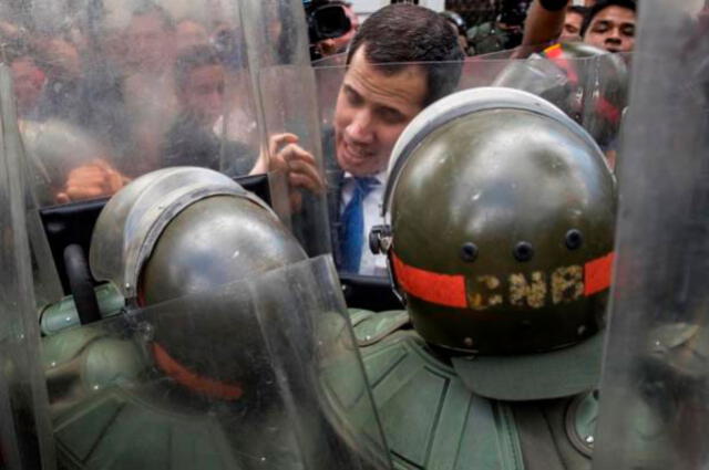 El pasado 5 de enero Juan Guaidó y los diputados venezolanos vivieron actos de violencia con militares. Foto: EFE