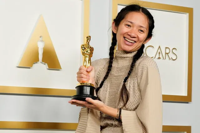Chloe Zhao ganó el Oscar a mejor dirección por  "Nomadland" Foto: Chris Pizzello/Pool via REUTERS