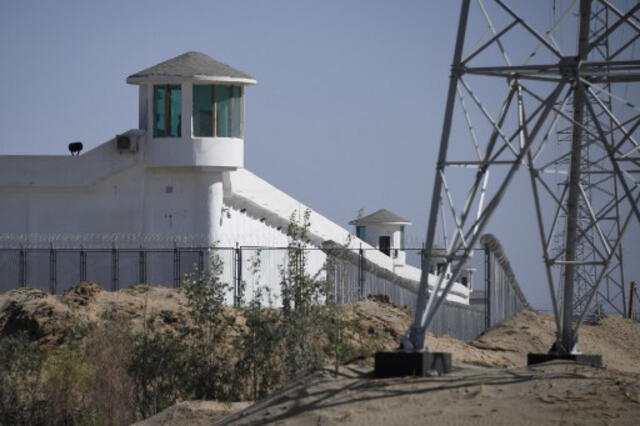 En mayo de 2019 se captó uno de los "centros de formación profesional" en Xinjiang (China). Foto: AFP (archivo)