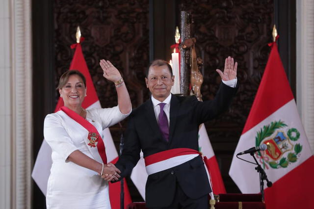  Dina Boluarte tomó juramento a Daniel Maura como nuevo ministro de Justicia y Derechos Humanos el 23 de abril. Foto: Andina   