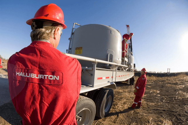 Imagen referencial. Halliburton es una de las compañías petroleras que logró la renovación del contrato para seguir extrayendo petróleo en Venezuela. Foto: La Política Ambiental.