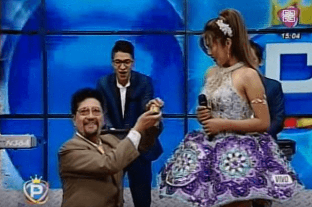  Yarita Lizeth recibió propuesta de matrimonio en programa boliviano. Foto: Full Ritmo<br><br>    