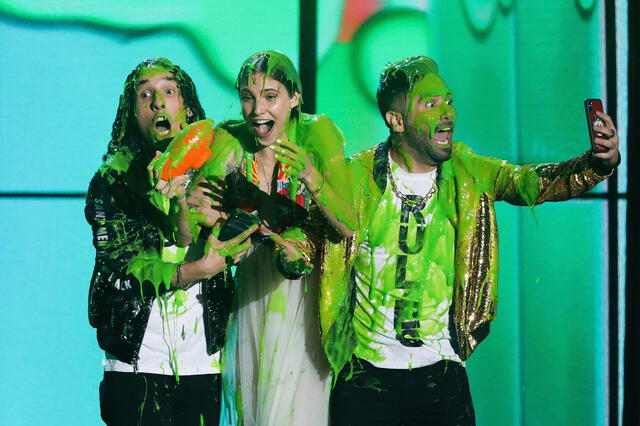  El "slime" se ha convertido en indispensable en las premiaciones de los Kids Choice Awards. Foto: Glamour   